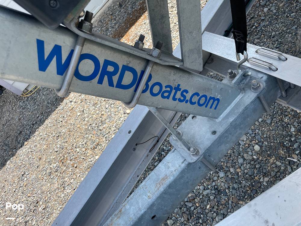 Slide: The Image of Bayliner Classic 242 2004 - 15814111