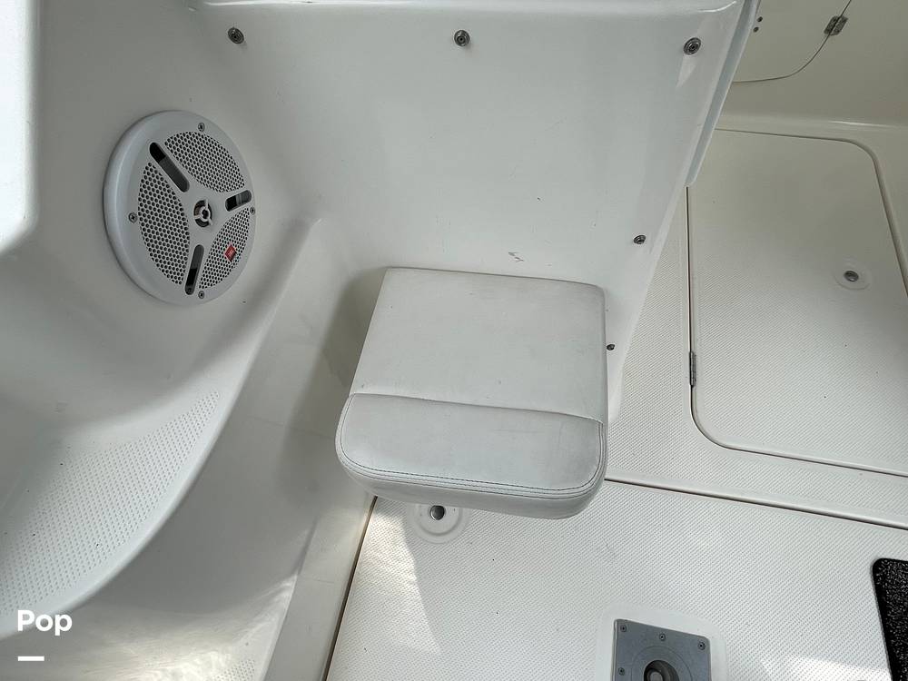 Slide: The Image of Bayliner Classic 242 2004 - 15814045