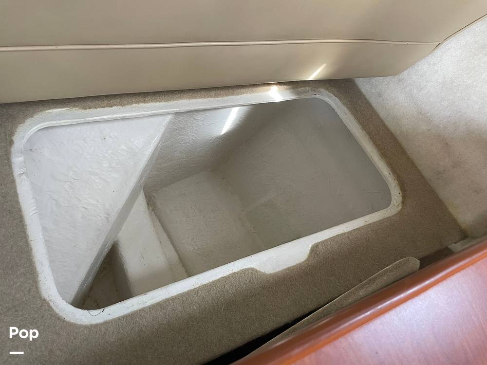Slide: The Image of Bayliner Classic 242 2004 - 15814056