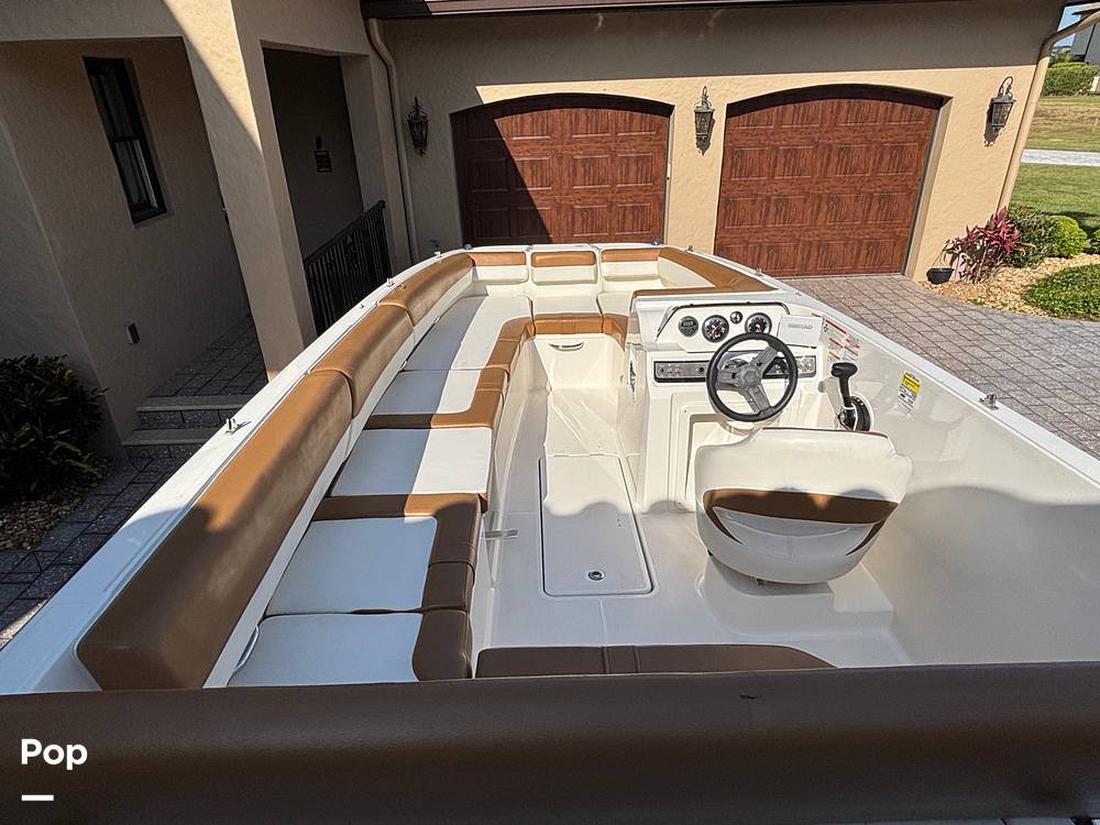 Slide: The Image of Bayliner DX2000 2019 - 15392634