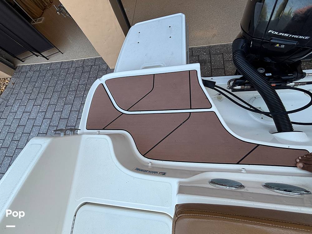 Slide: The Image of Bayliner DX2000 2019 - 15392640