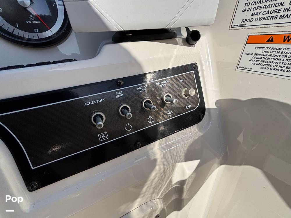 Slide: The Image of Bayliner DX2000 2019 - 15392685