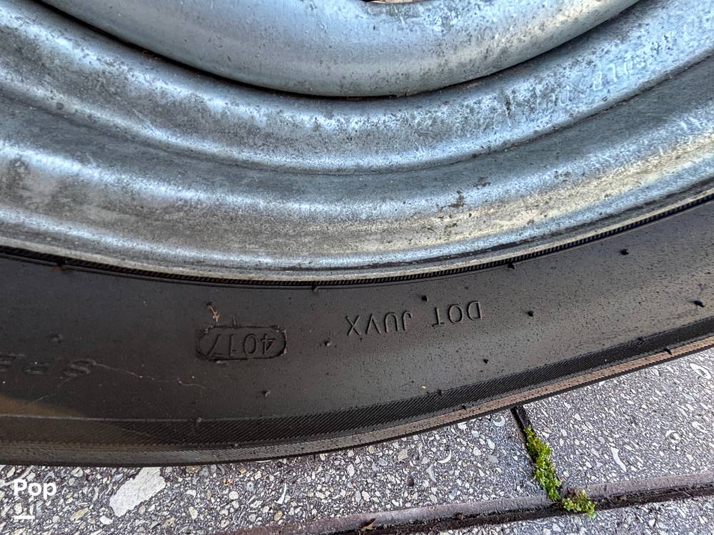 Slide: The Image of Bayliner DX2000 2019 - 15392700