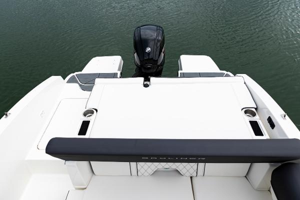 Slide: The Image of Bayliner DX2000 2022 - 9