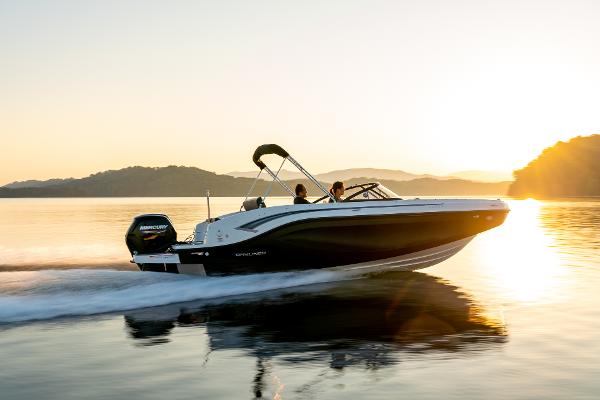 Slide: The Image of Bayliner DX2000 2024 - 7