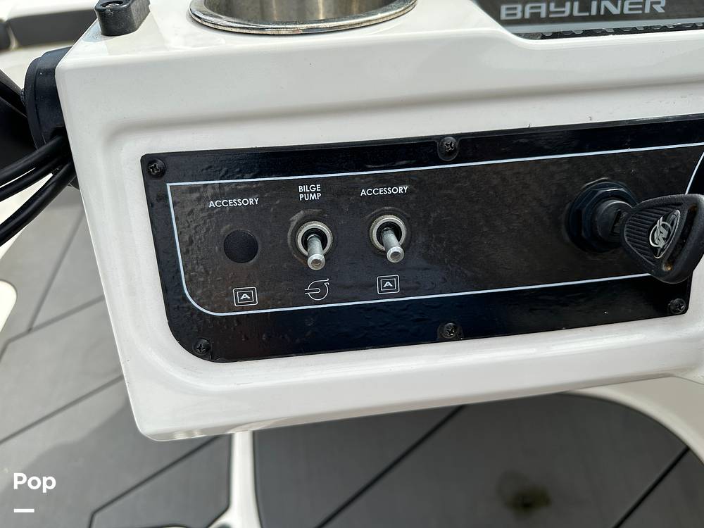 Slide: The Image of Bayliner DX2200 2020 - 14083129