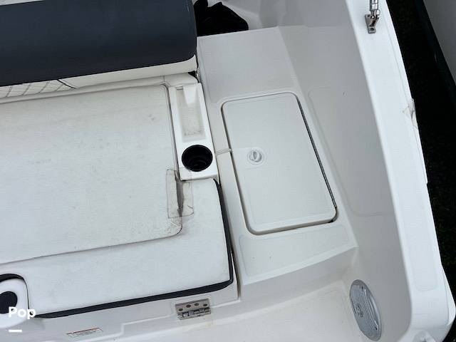 Slide: The Image of Bayliner DX2200 2021 - 14658880