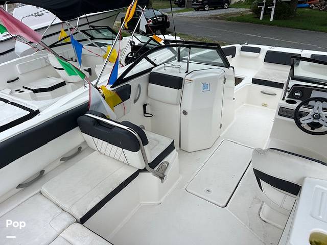 Slide: The Image of Bayliner DX2200 2021 - 14658882