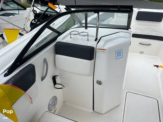 Slide: The Image of Bayliner DX2200 2021 - 14658884
