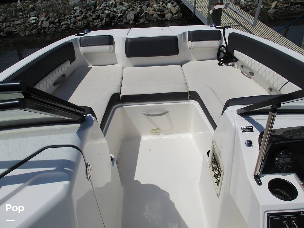 Slide: The Image of Bayliner DX 2200 2021 - 14301227