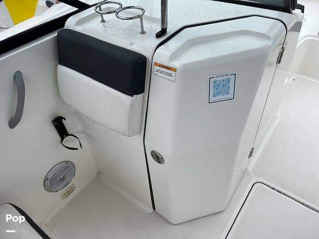 Slide: The Image of Bayliner DX2200 2021 - 14658891