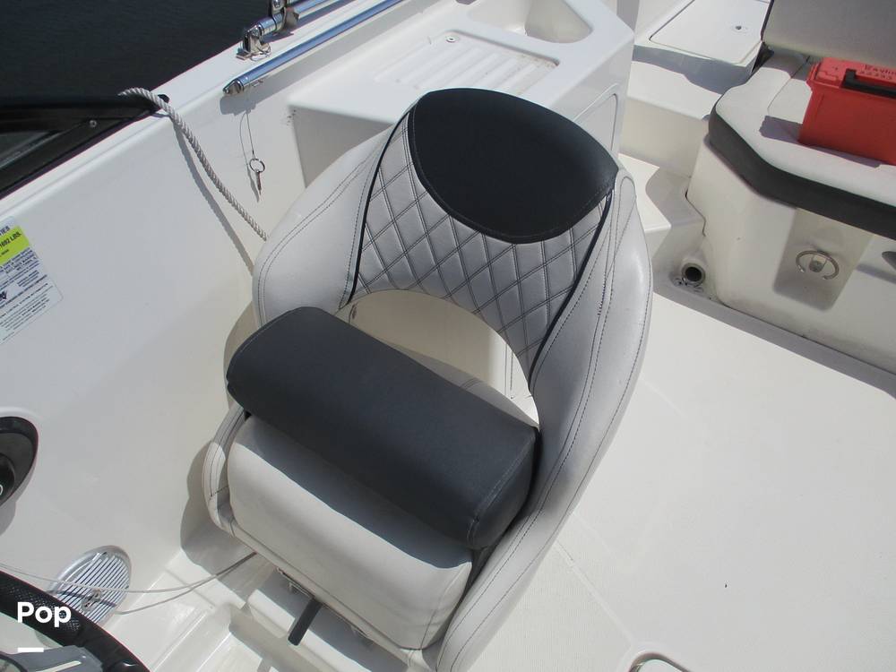 Slide: The Image of Bayliner DX 2200 2021 - 14301219