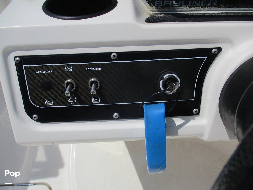 Slide: The Image of Bayliner DX 2200 2021 - 14301222