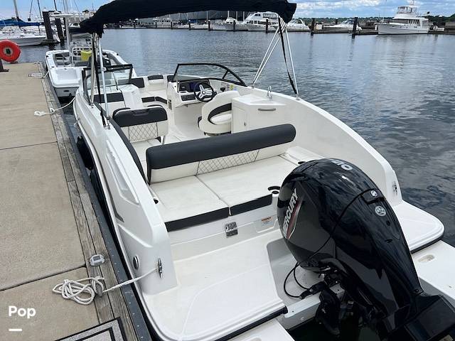 Slide: The Image of Bayliner DX 2200 2022 - 14327555
