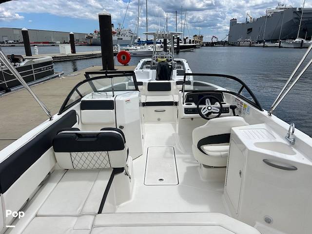 Slide: The Image of Bayliner DX 2200 2022 - 14327558