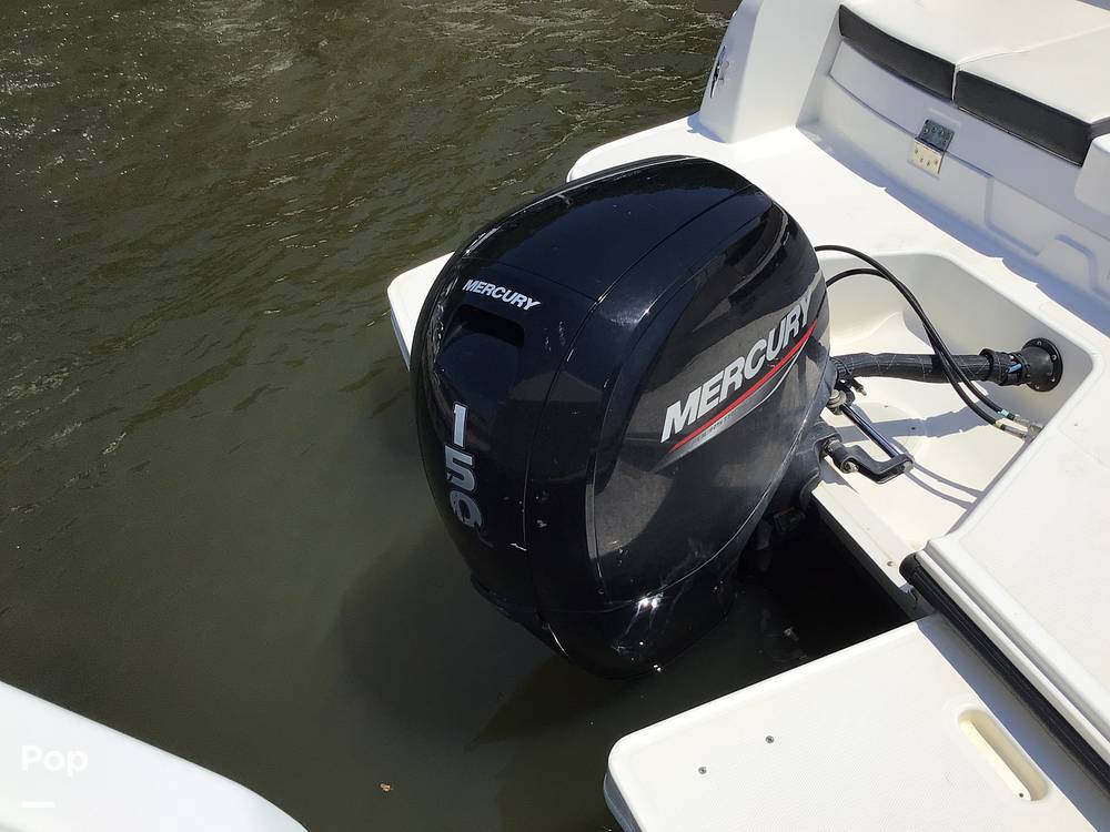 Slide: The Image of Bayliner DX 2200 2022 - 14333939