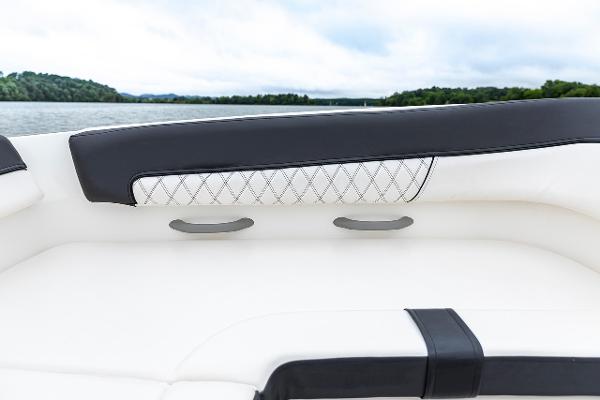 Slide: The Image of Bayliner DX2200 2022 - 11