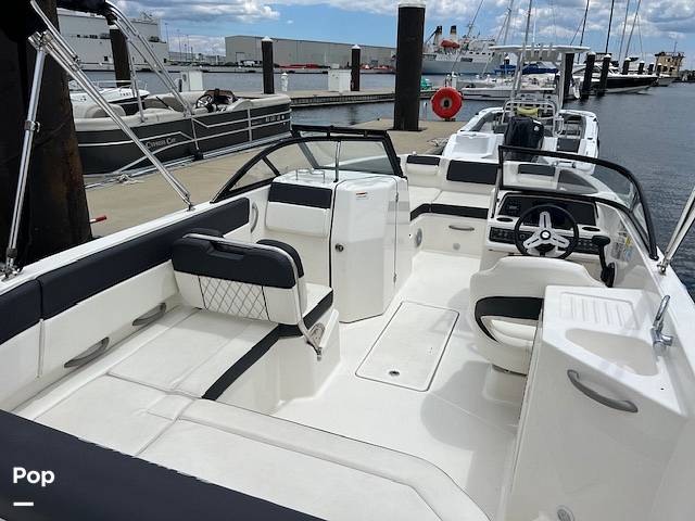 Slide: The Image of Bayliner DX 2200 2022 - 14327560