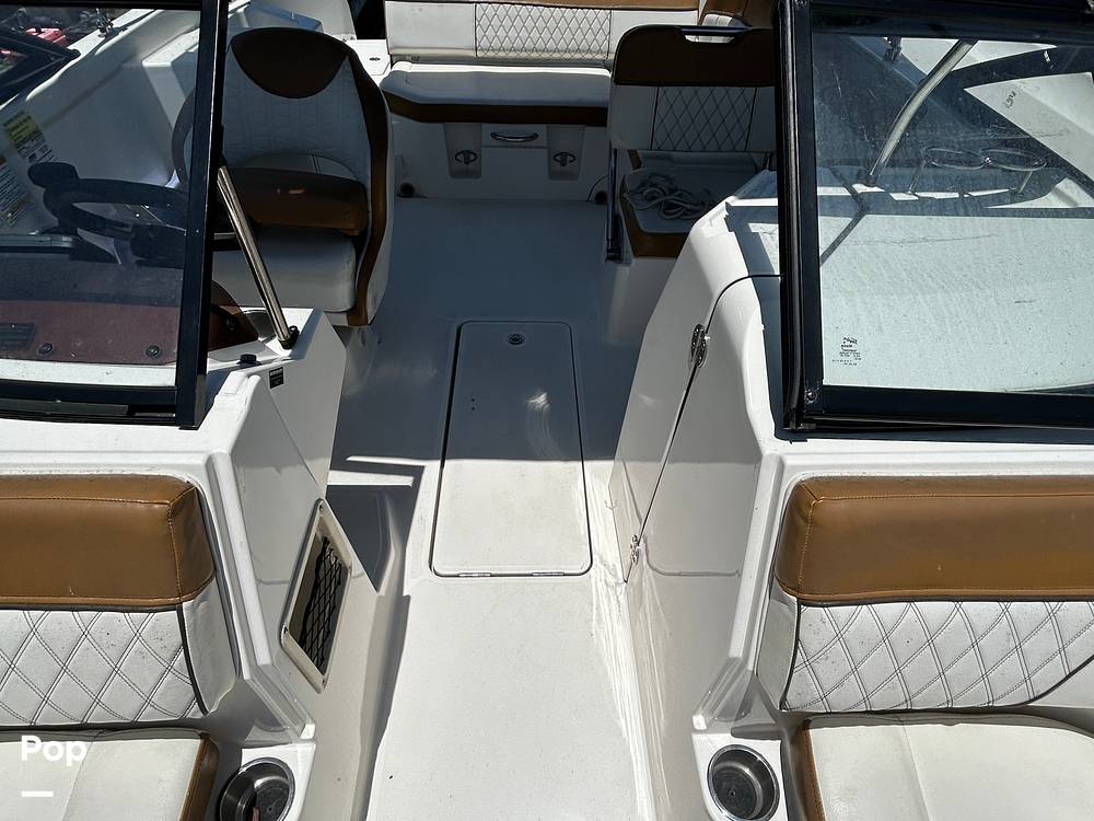Slide: The Image of Bayliner DX 2200 2022 - 14271439