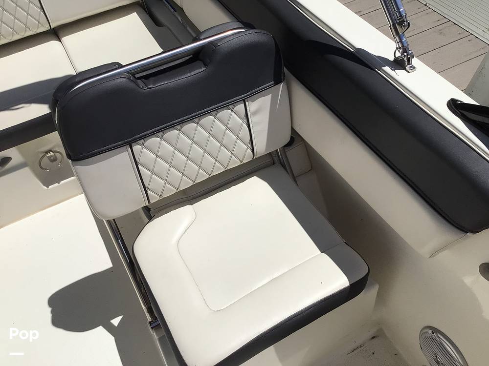 Slide: The Image of Bayliner DX 2200 2022 - 14321147