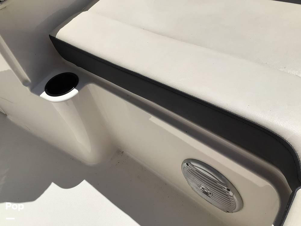 Slide: The Image of Bayliner DX 2200 2022 - 14321166