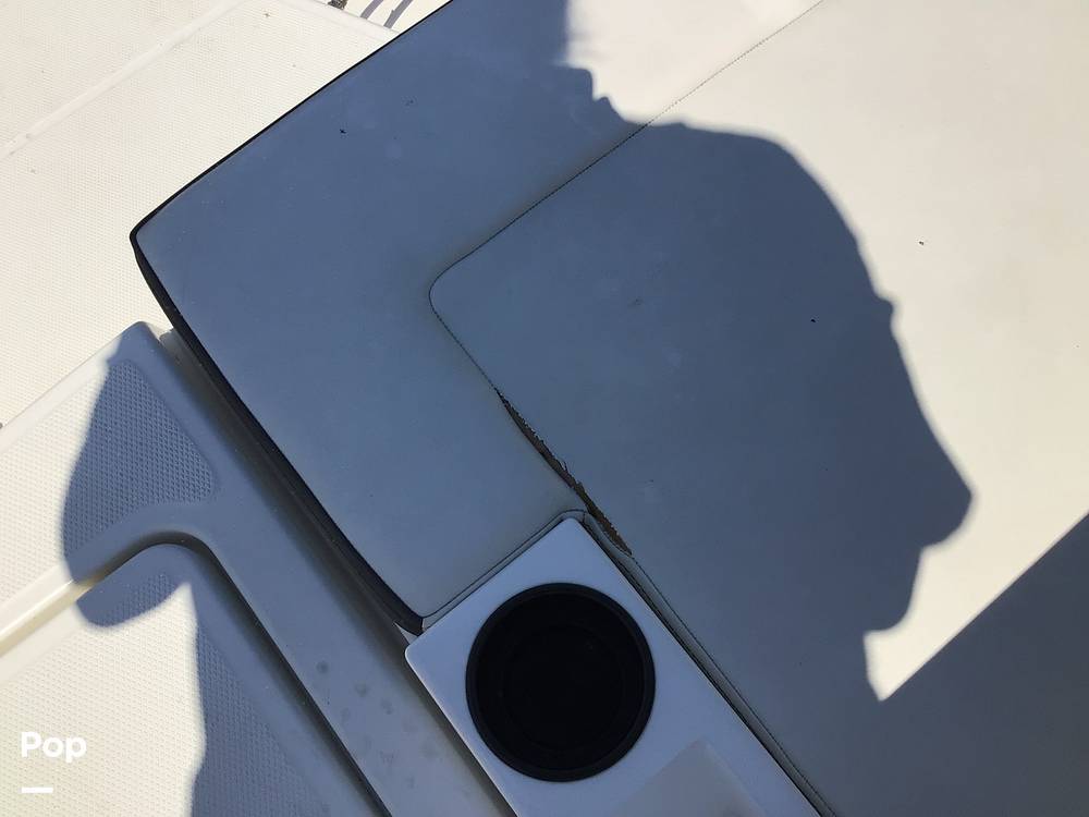 Slide: The Image of Bayliner DX 2200 2022 - 14333947