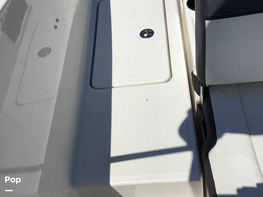 Slide: The Image of Bayliner DX 2200 2022 - 14333948