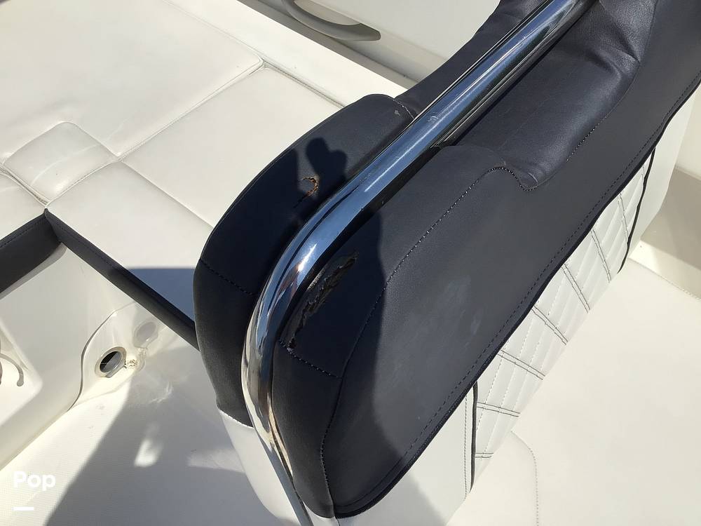 Slide: The Image of Bayliner DX 2200 2022 - 14333957