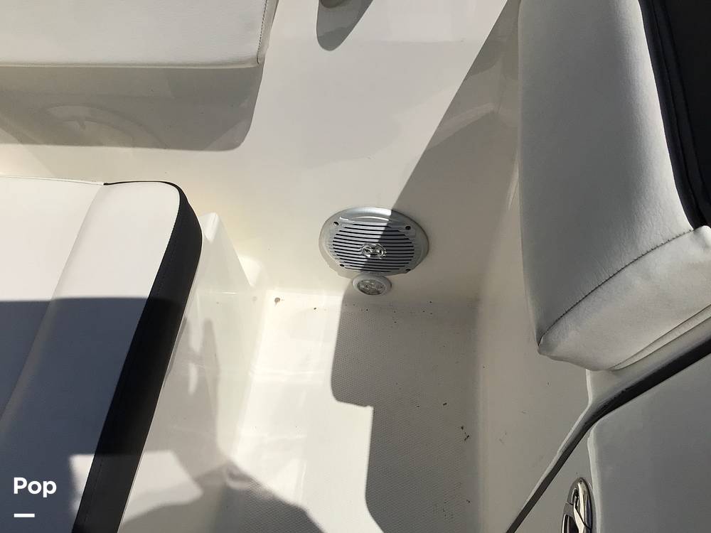 Slide: The Image of Bayliner DX 2200 2022 - 14333958