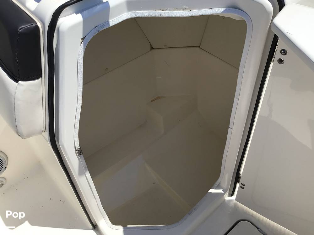 Slide: The Image of Bayliner DX 2200 2022 - 14333959