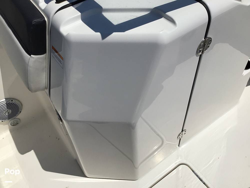 Slide: The Image of Bayliner DX 2200 2022 - 14333960