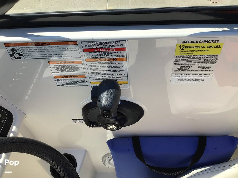 Slide: The Image of Bayliner DX 2200 2022 - 14333961