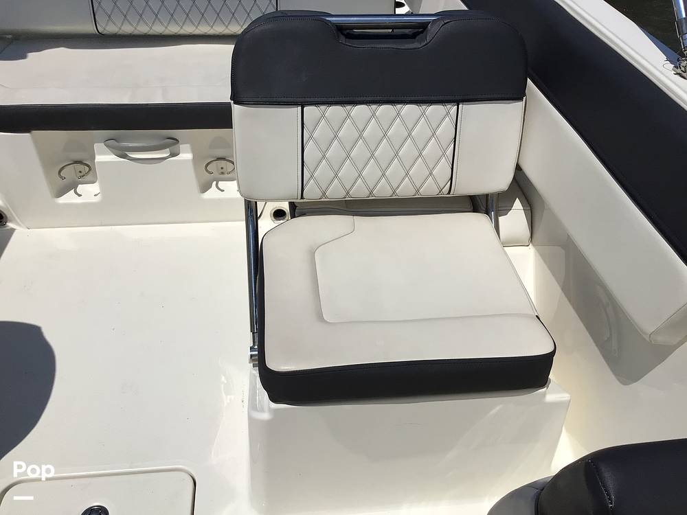 Slide: The Image of Bayliner DX 2200 2022 - 14333963