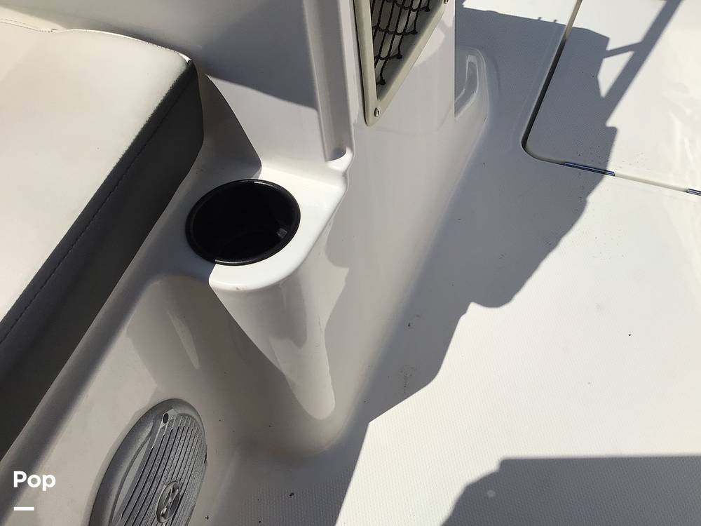 Slide: The Image of Bayliner DX 2200 2022 - 14333965