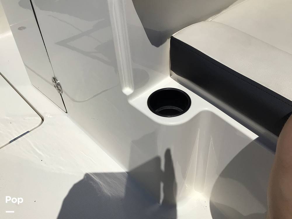 Slide: The Image of Bayliner DX 2200 2022 - 14333966