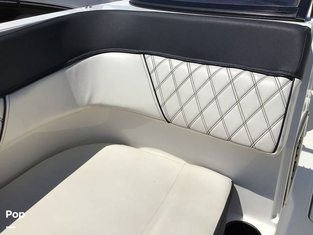 Slide: The Image of Bayliner DX 2200 2022 - 14333969