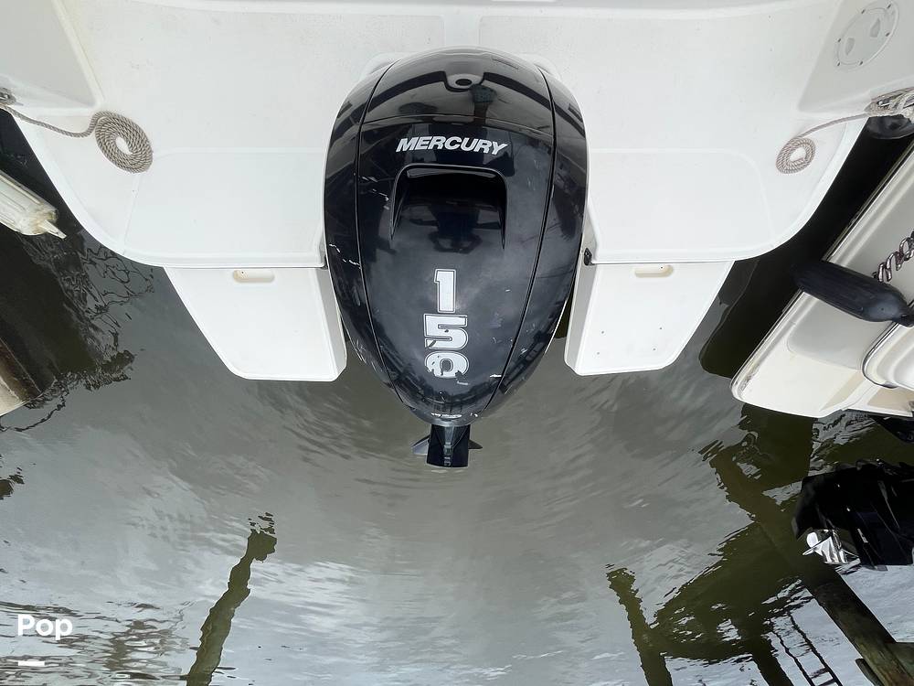 Slide: The Image of Bayliner DX 2200 2022 - 15664244