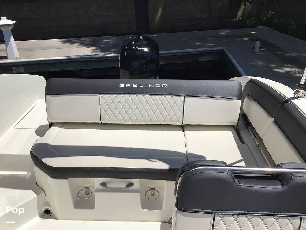 Slide: The Image of Bayliner DX 2200 2022 - 14321148