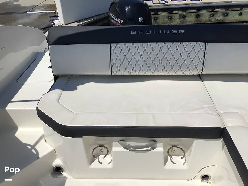 Slide: The Image of Bayliner DX 2200 2022 - 14333952
