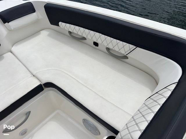 Slide: The Image of Bayliner DX 2200 2022 - 14327573
