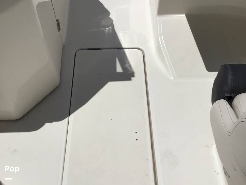 Slide: The Image of Bayliner DX 2200 2022 - 14321159