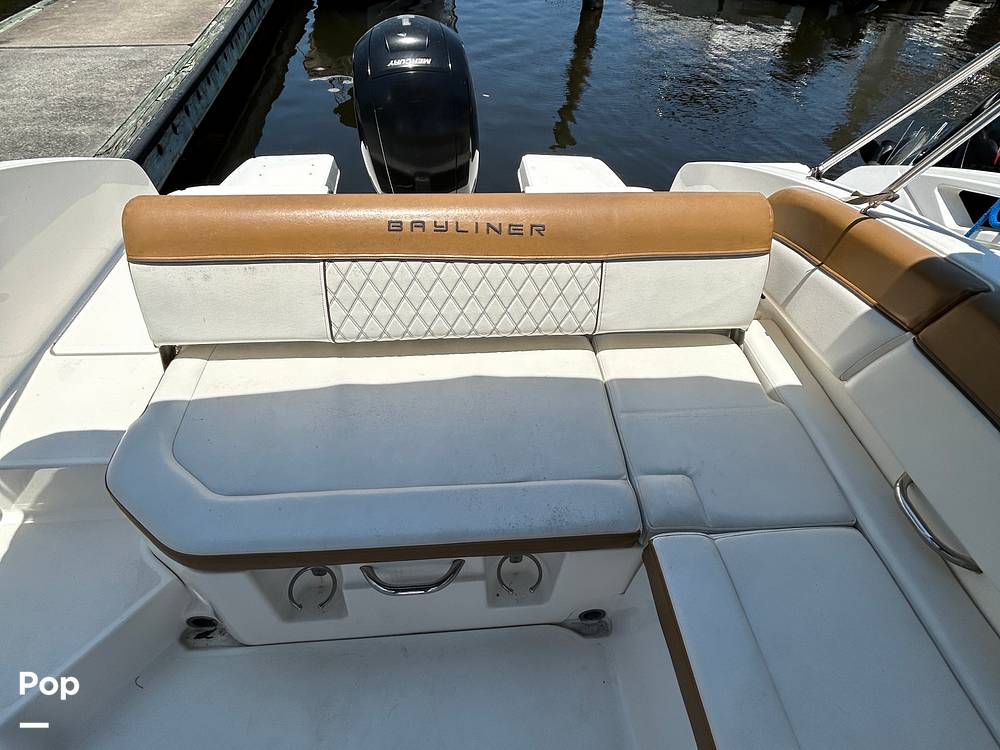 Slide: The Image of Bayliner DX 2200 2022 - 14271458