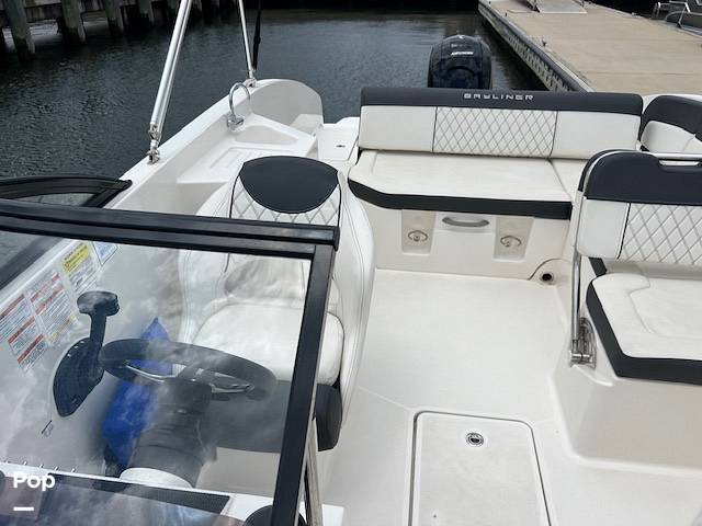 Slide: The Image of Bayliner DX 2200 2022 - 14327578
