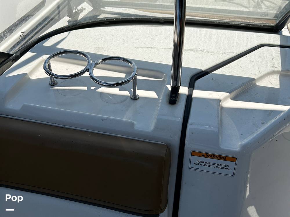 Slide: The Image of Bayliner DX 2200 2022 - 14271462