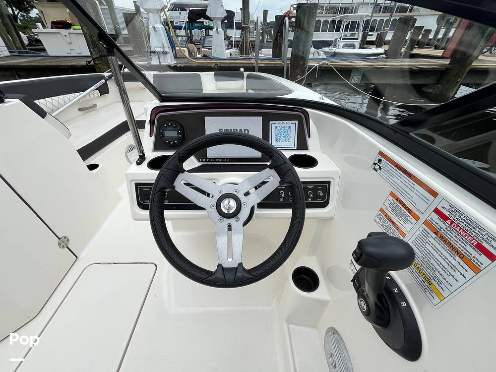 Slide: The Image of Bayliner DX 2200 2022 - 15664239
