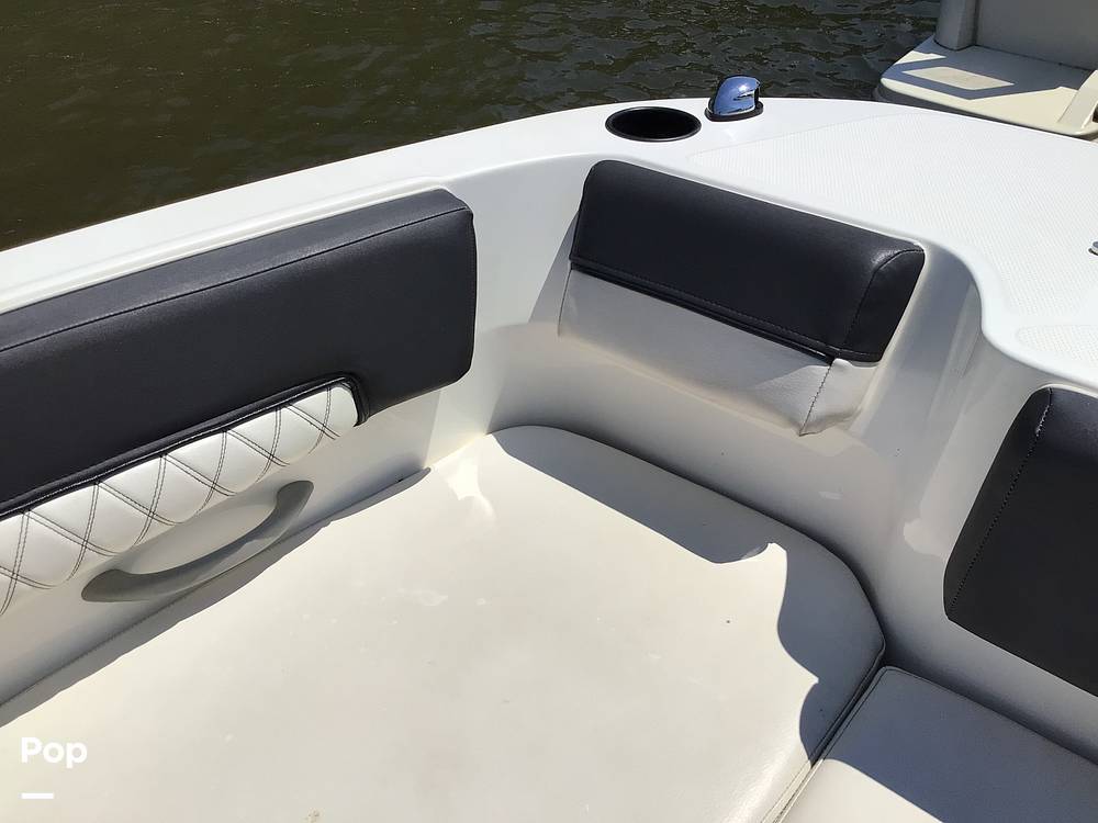 Slide: The Image of Bayliner DX 2200 2022 - 14334013
