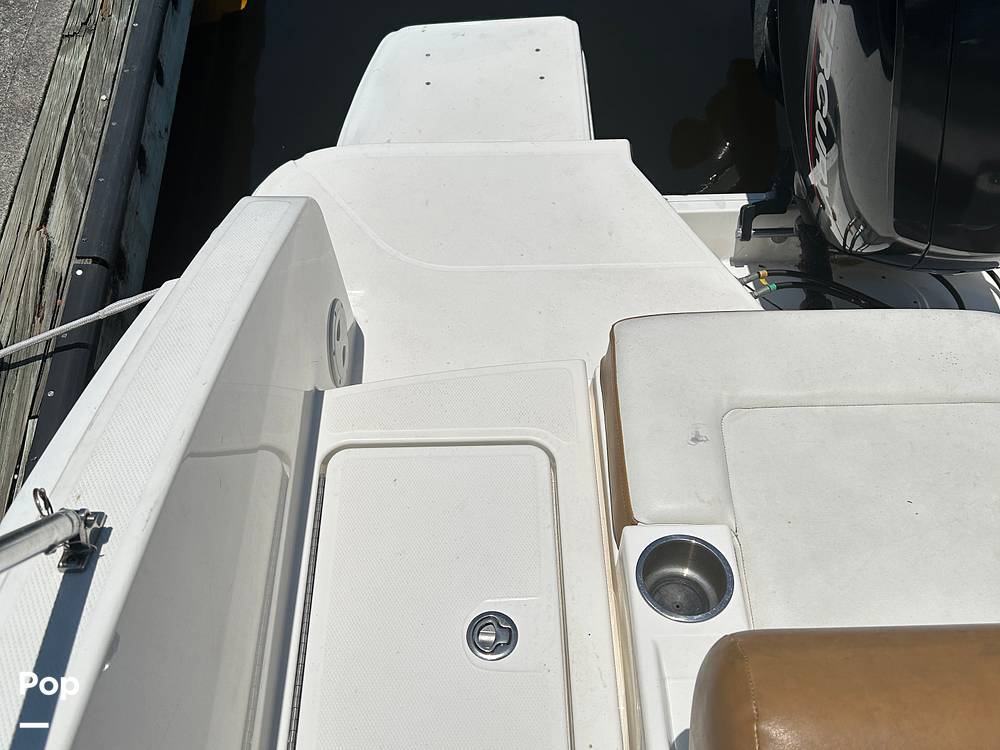 Slide: The Image of Bayliner DX 2200 2022 - 14271863