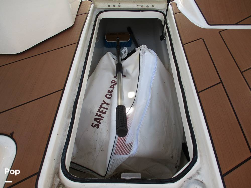 Slide: The Image of HUGE SKI LOCKER - 14567964