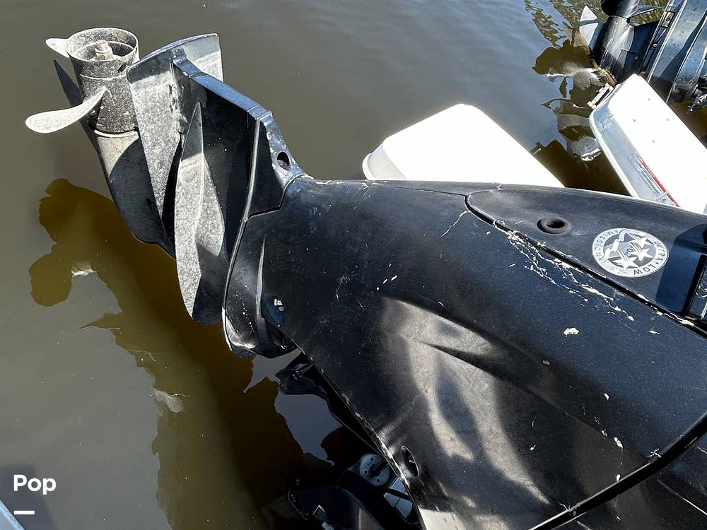 Slide: The Image of Bayliner DX 2200 2022 - 14272079