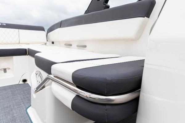 Slide: The Image of Bayliner DX2200 2022 - 8